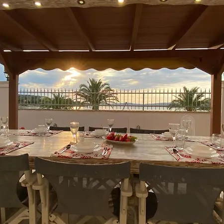 Han's Maisonette *